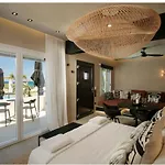 Eden Beachfront Residences & 4* Kastrákion