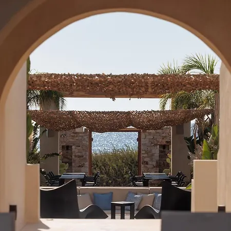 Eden Beachfront Residences & Aparthotel Kastrákion