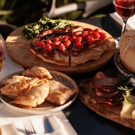 Eden Beachfront Residences & 4*