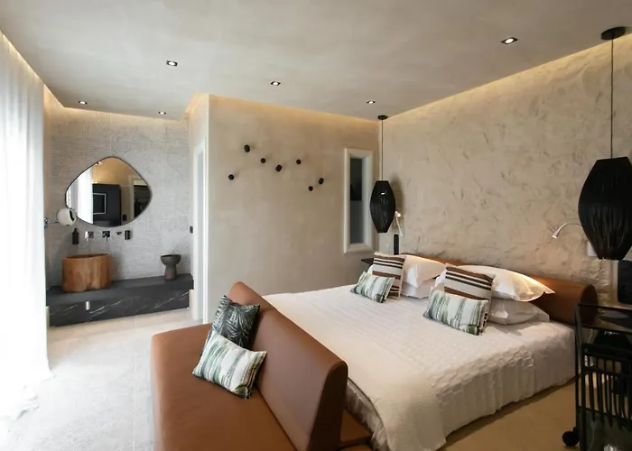 Eden Beachfront Residences & Kastrákion