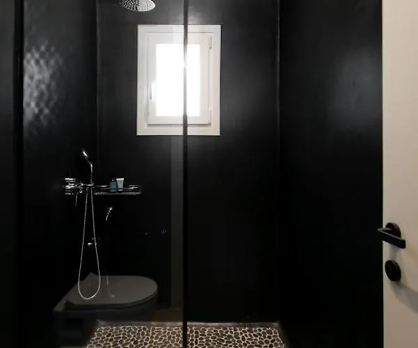 Apartahotel Eden Beachfront Residences &