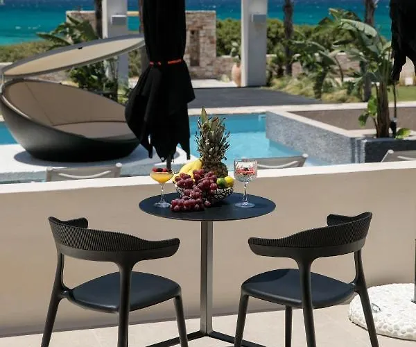 Eden Beachfront Residences & Apartahotel 4*