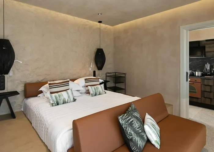 Apartahotel Eden Beachfront Residences &