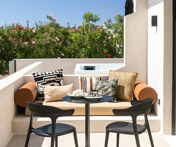 Eden Beachfront Residences & Apartahotel Kastrákion