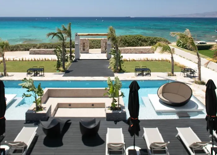 Eden Beachfront Residences & 4*