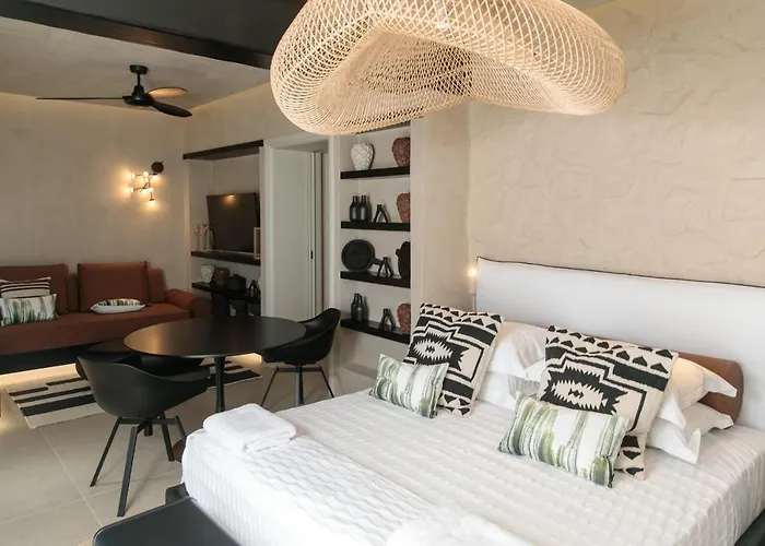 Apartahotel Eden Beachfront Residences &