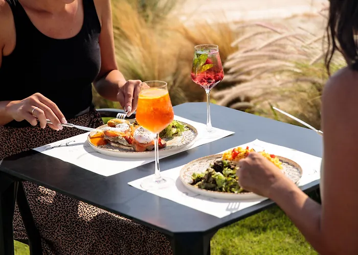 Apartahotel Eden Beachfront Residences & Kastrákion